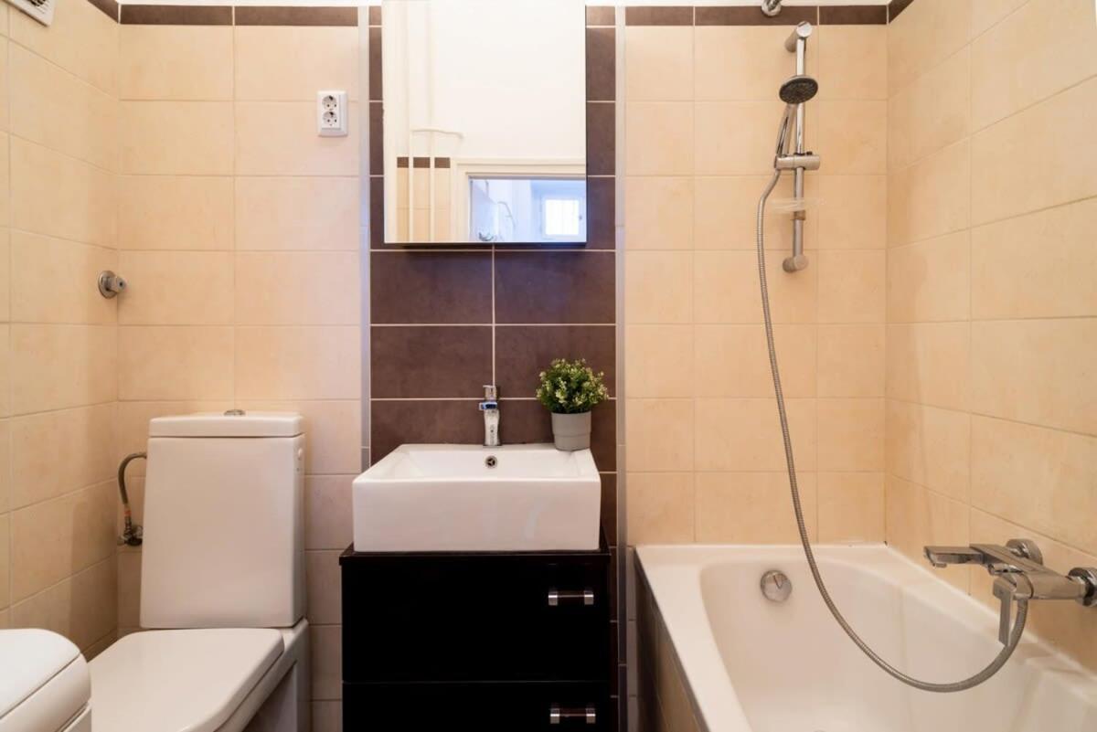 Lovely Downtown Apartment Close To The Basilica Βουδαπέστη Εξωτερικό φωτογραφία