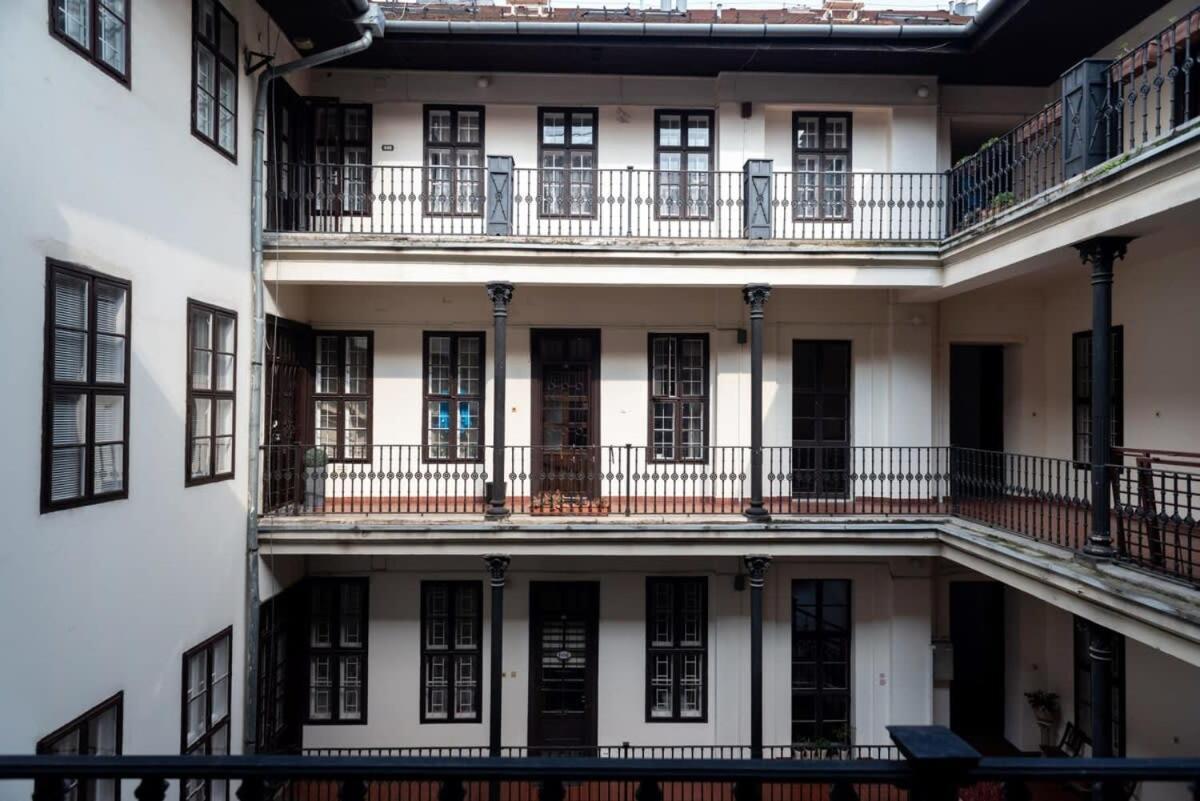 Lovely Downtown Apartment Close To The Basilica Βουδαπέστη Εξωτερικό φωτογραφία